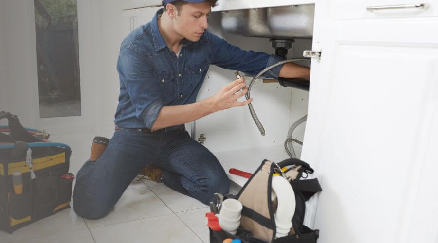 Professional same day plumber in Logan, IL